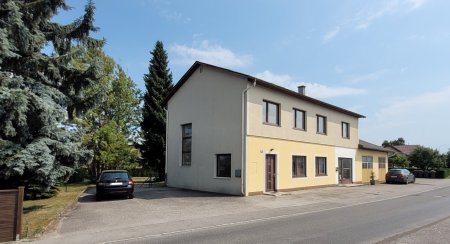 Vielseitige Gewerbeliegenschaft mit Büro- und Lagerflächen + 100m² Wohnung im OG