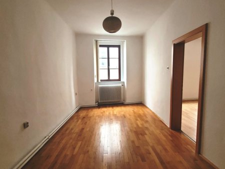 Große Praxis oder Büro im Ybbser Altstadtzentrum zu vermieten