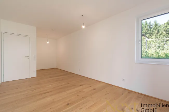 Schlafzimmer EG I/I