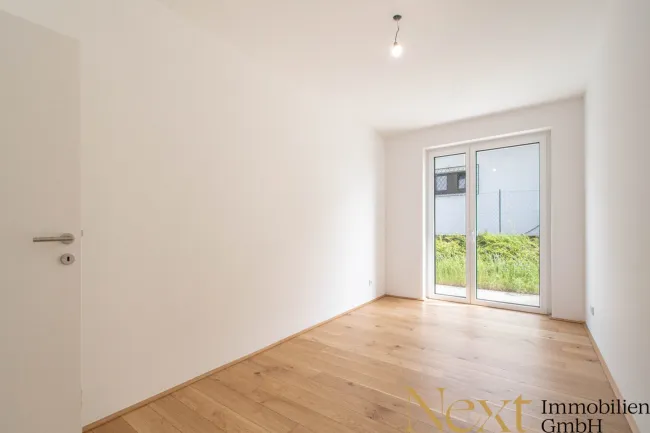 Schlafzimmer EG I/I