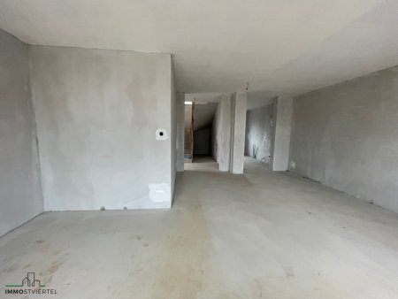 Neue Doppelhaushälfte mit Carport in Neumarkt!