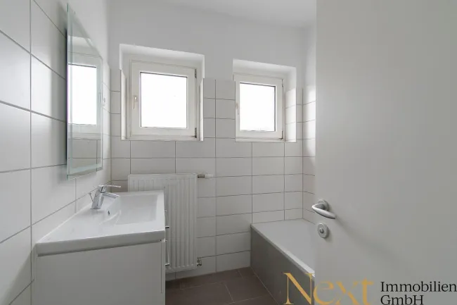 Badezimmer mit Badewanne