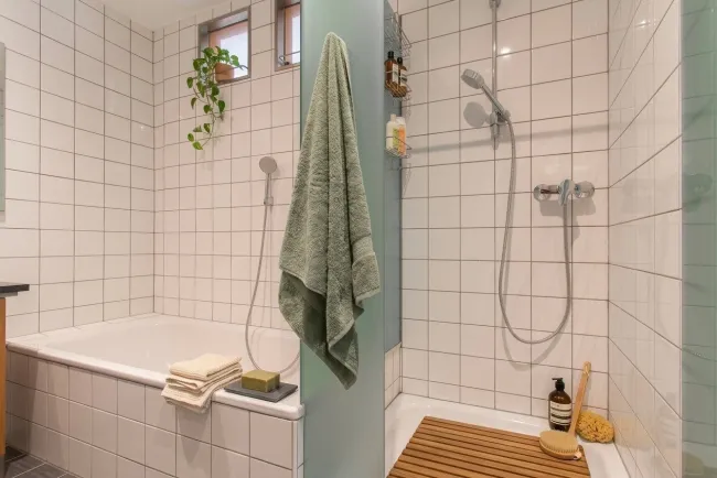 Badezimmer I (KI generiert)