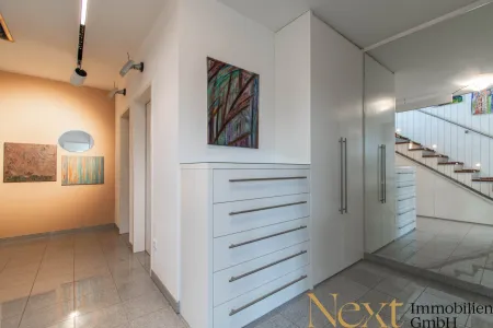 Garderobe EG