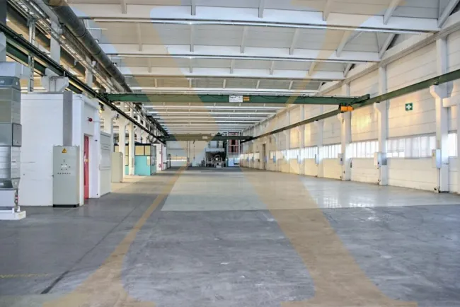 Halle I innen
