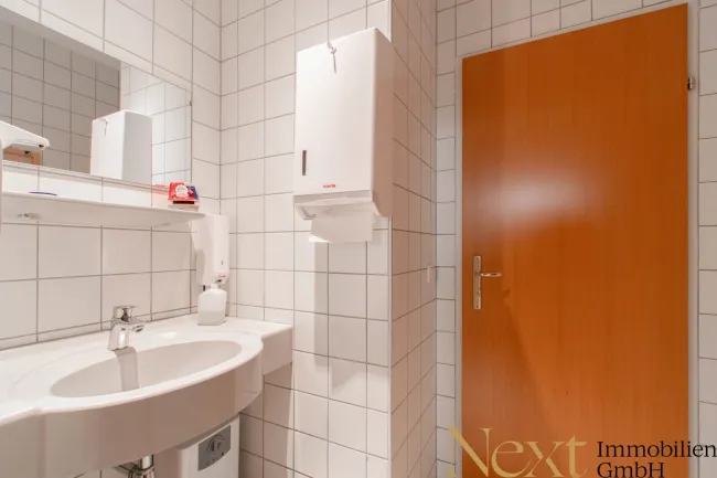 Toilette I