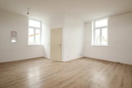 PRACHTVOLLER STILALTBAU, GEPFLEGTE ERDGESCHOSSWOHNUNG, BESTLAGE KORNEUBURG!!