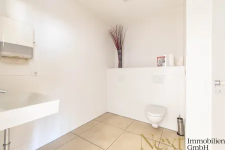 Toilette I