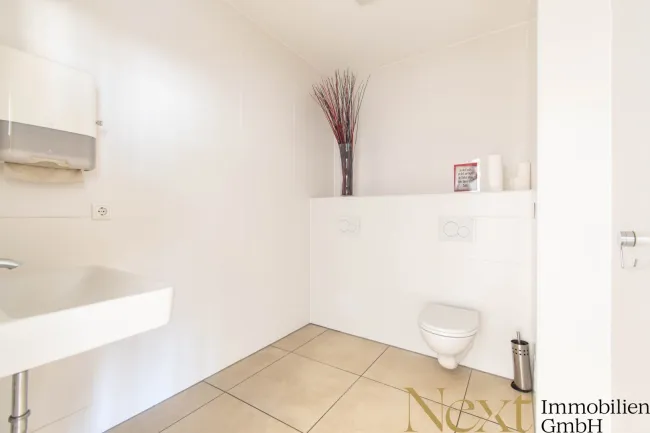 Toilette I