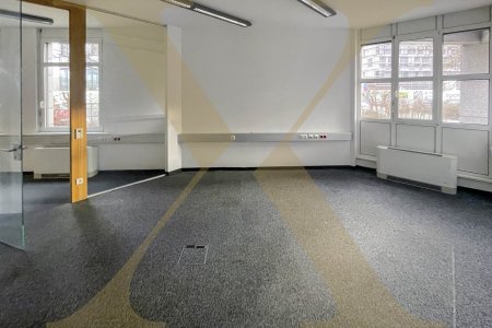 Büro I