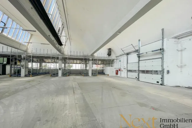 Innenansicht Lagerhalle III