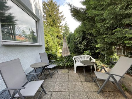 Sanierungsbedürftiges Einfamilienhaus mit Garten und Garagenstellplatz sucht neue*n Eigentümer*in!