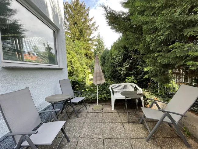 Sanierungsbedürftiges Einfamilienhaus mit Garten und Garagenstellplatz sucht neue*n Eigentümer*in! - Bild