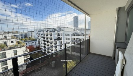Tokiostraße: 4 Zimmer-Maisonetten-Wohnung mit einer Loggia und Terrasse + optionaler Garagenstellplatz!