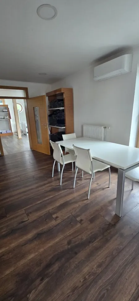 Graz - Straßgang - Geschäftslokal- 144 m² - Parkplatz - Bild