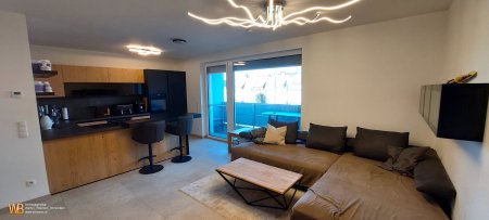 NEUBAU ~60m² + 13m2 Loggia + Garage + Blick auf den Braunsberg