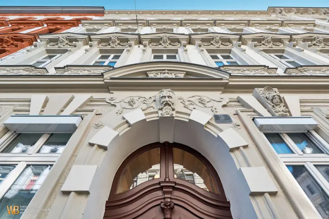 Top DG Wohnung mit Terrasse und Panoramafenstern - 3 Zimmer mit großem Küchen-Essbereich! Kein Gas mehr! Modernste Ausführung! Luft-Wasserwärmepumpe, Klima und Photovoltaik! - Bild