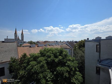 Top DG Wohnung mit Terrasse und Panoramafenstern - 3 Zimmer mit großem Küchen-Essbereich! Kein Gas mehr! Modernste Ausführung! Luft-Wasserwärmepumpe, Klima und Photovoltaik!