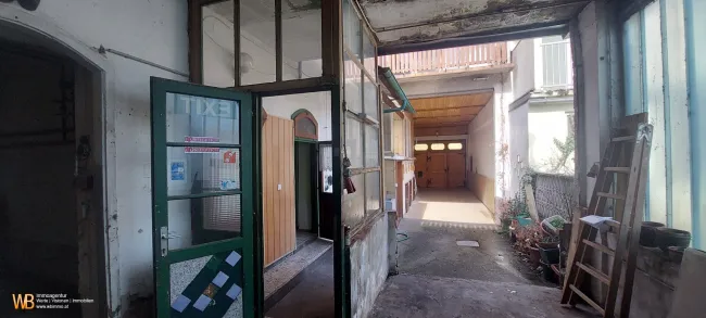 Über 300m² Wohnfläche & Nutzfläche in Ruhelage - Bild