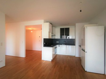DC-LIVING: Moderne 3-Zimmer-Wohnung mit Loggia & Wellnessbereich nahe der UNO-City!
