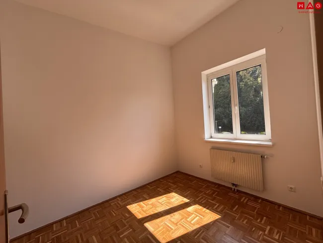 Kinderzimmer/Bürozimmer