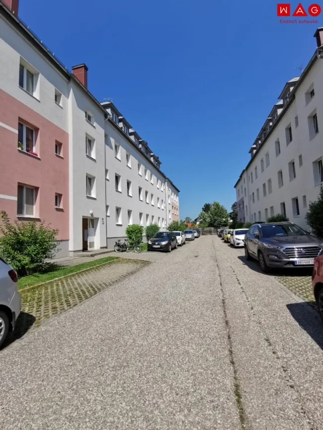 3-Zimmer-Wohnung in Braunau – frisch saniert mit neuem Badzugang und Balkon - Bild