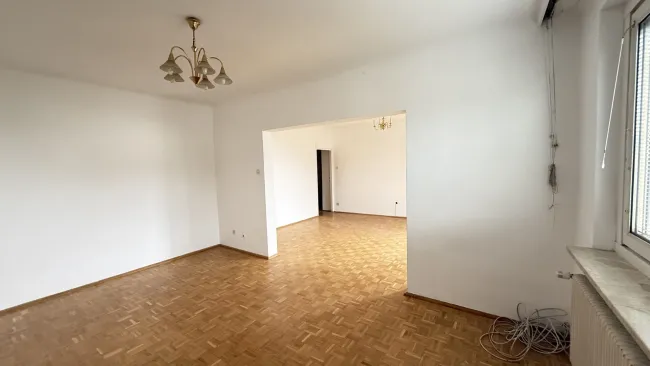 Zwei Wohnungen anliegend mit Durchbruch: 6-Zimmer-Wohnung in 1190 Wien – mit Balkon und zwei Loggia! - Bild