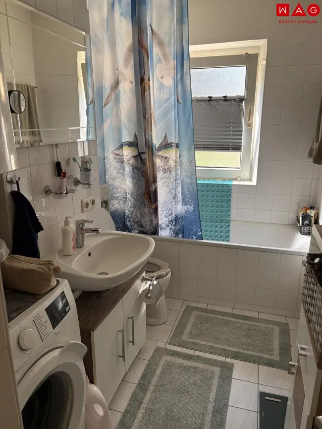 Gemütliche 4-Zimmer-Familienwohnung mit heller Raumaufteilung, moderner Ausstattung und cleveren Stauraumlösungen in begehrter Ruhelage mit hochwertigem Wohnambiente! - Bild