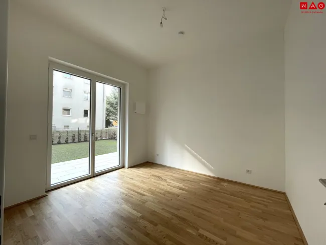 Schlafzimmer mit Zugang auf die Terrasse