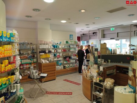 Vielseitig nutzbare 226 m² Geschäfts-/Ordinationsfläche im florierenden Einkaufs-/Vitalzentrum Muldenstraße mieten und von der hohen Kundenfrequenz profitieren! Provisionsfrei!