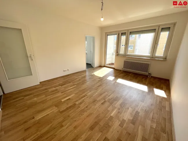 Wohnzimmer mit KI eingerichtet - Beispiel