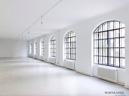 Modernes Loft-Büro in historischer Seidenfabrik – einzigartiger Backsteincharme & hochwertige Ausstattung