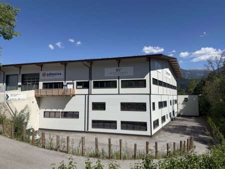 Moderne 910m² freitragende Industriehalle in Terfens, top Ausstattung