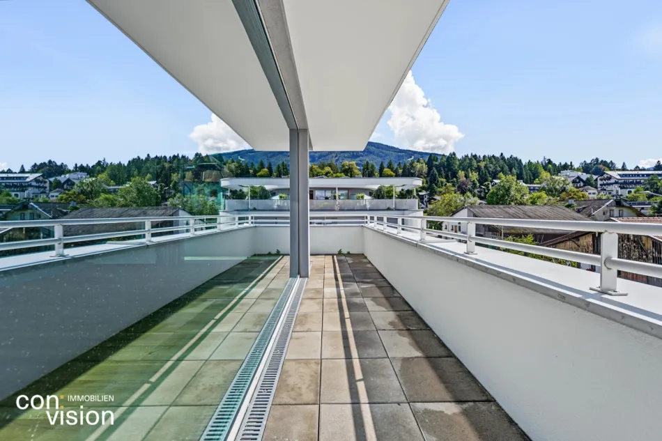 Penthouse mit 87 m² Dachterrasse und Bergblick in Igls - Bild