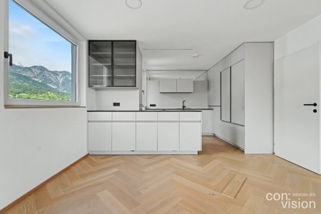 Hochwertig sanierte 4-Zimmer-Wohnung mit 3 Balkonen & Bergpanorama in Innsbruck