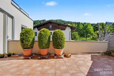 Sonnige 3-Zimmer-Wohnung mit großer Terrasse, 2 Balkonen & Doppelgarage in Volders, Tirol