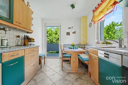 Sonnige 3-Zimmer-Wohnung mit großer Terrasse, 2 Balkonen & Doppelgarage in Volders, Tirol