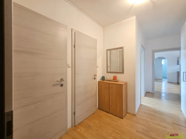 Großzügige 4-Zimmer-Eigentumswohnung mit Balkon in attraktiver Lage von Leibnitz - Bild