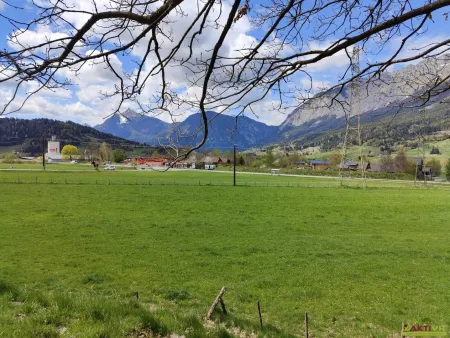 Wohnen in Ruhelage: Baugrundstück mit guter Infrastruktur in Niederöblarn.