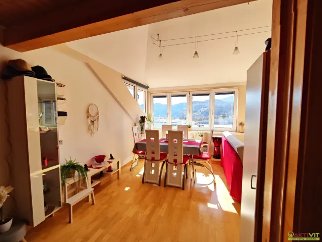 Galerie-Wohnung mit Seeblick und Traumaussicht- als Ferienwohnung geeignet. - Bild
