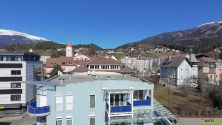 Galerie-Wohnung mit Seeblick und Traumaussicht- als Ferienwohnung geeignet.