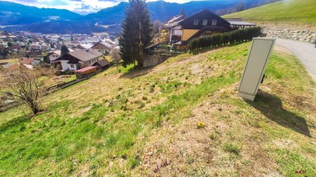 Sonniges Baugrundstück in Hanglage mit Panoramablick über Murau. - Großes Baupotential.