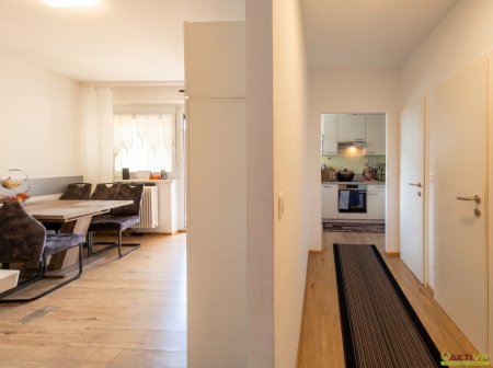 Stilvoll sanierte 2-Zimmer-Wohnung im 5. Obergeschoss mit hervorragender Infrastruktur