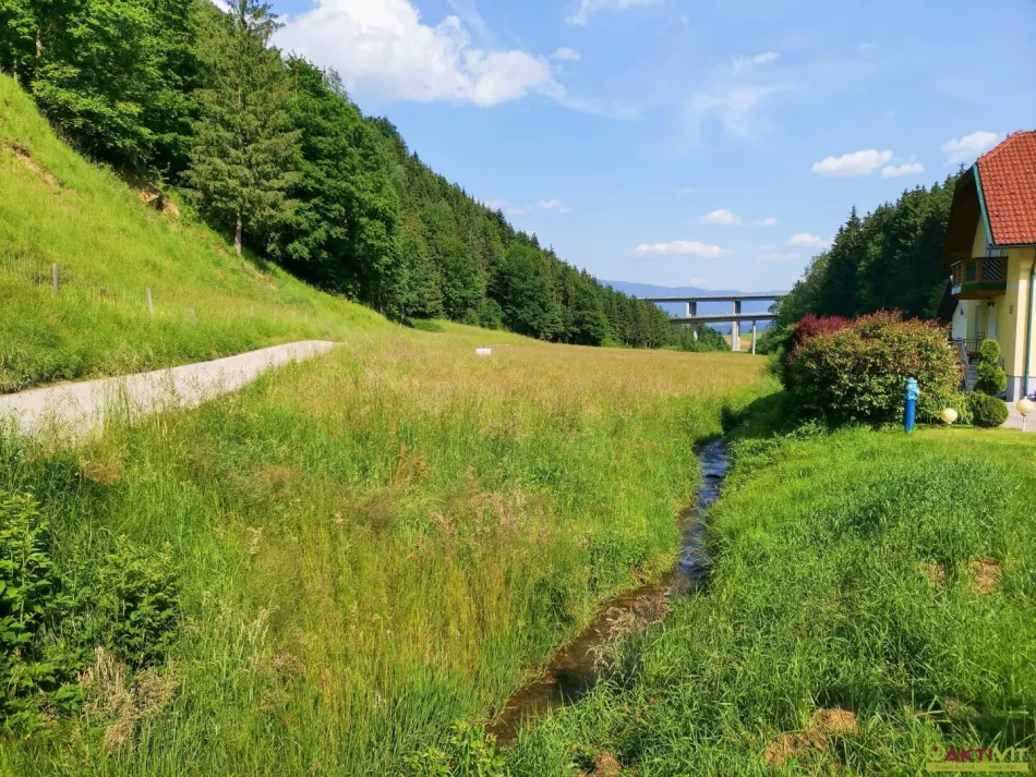 Wohnbau-Grund mit Garten-Anteil. - Ruhelage sehr nah bei der Koralmbahn. - Leben im Grünen. - Titelbild