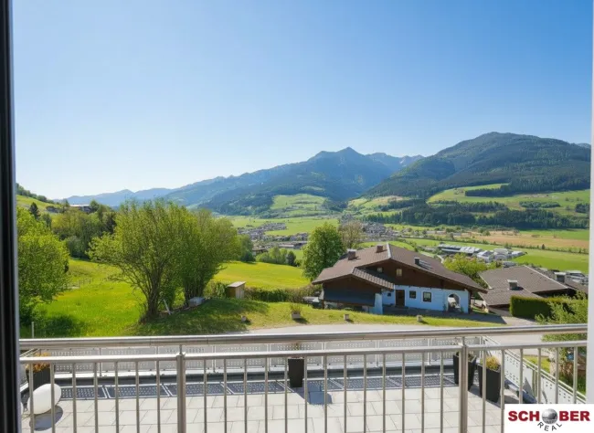 Designer Residenz mit Gebirgsblick - Bild
