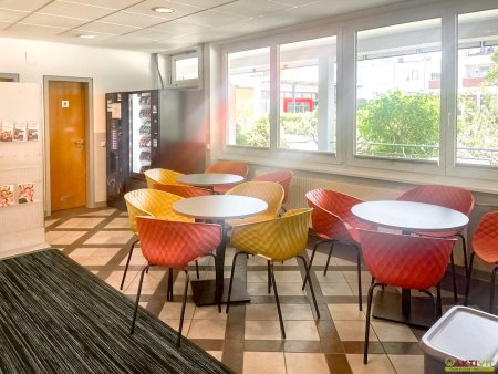 Investorenobjekt mit Perspektive: Seminarzentrum mit Potenzial für neue Nutzung.