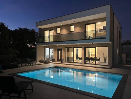 Mediterraner Luxus im Herzen Istriens – Exklusive Villen mit Pool und Sonnenterrasse
