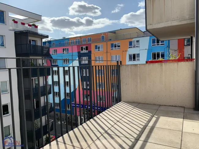 TOP LAGE+++Ruhige und helle 2-Zimmer-Neubauwohnung mit Balkon (ca.58 m²)– 2 min.von Hauptbahnhof*** - Titelbild
