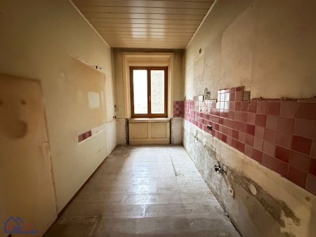 Traumhafte 3-Zimmer-Wohnung in 1070 Wien – renovierungsbedürftig mit Loggia!