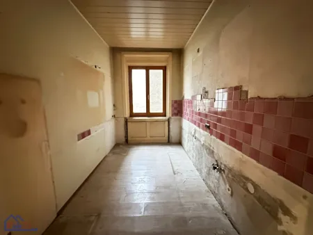 Traumhafte 3-Zimmer-Wohnung in 1070 Wien – renovierungsbedürftig mit Loggia!